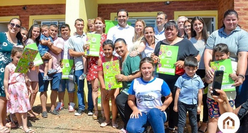 Corrientes: El 62% de las viviendas de INVICO se construyen con fondos propios