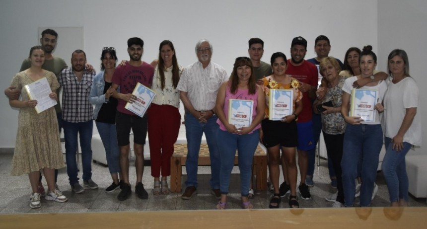 Tres Lomas: Se entregaron terrenos para la construcción de viviendas para afiliados de la CTA 