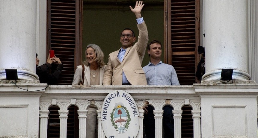 Azul: Se realizó el acto de asunción del intendente Nelson Sombra