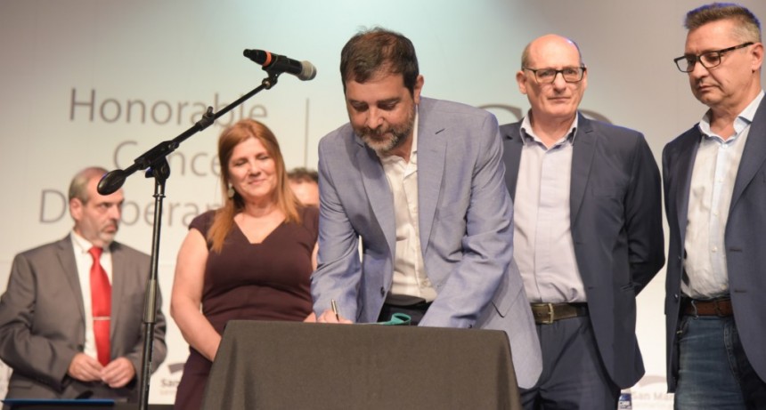 San Martín: Fernando Moreira asumió un nuevo mandato como intendente
