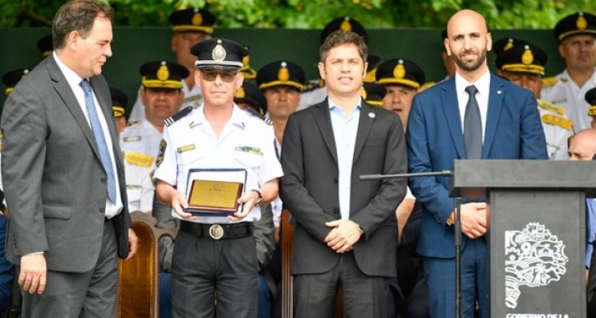 Axel Kicillof encabezó el acto por el Día de la Policía provincial