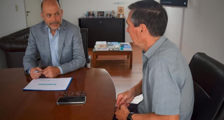Lezama: Harispe gestiona una nueva entrega de escrituras a vecinos del distrito 