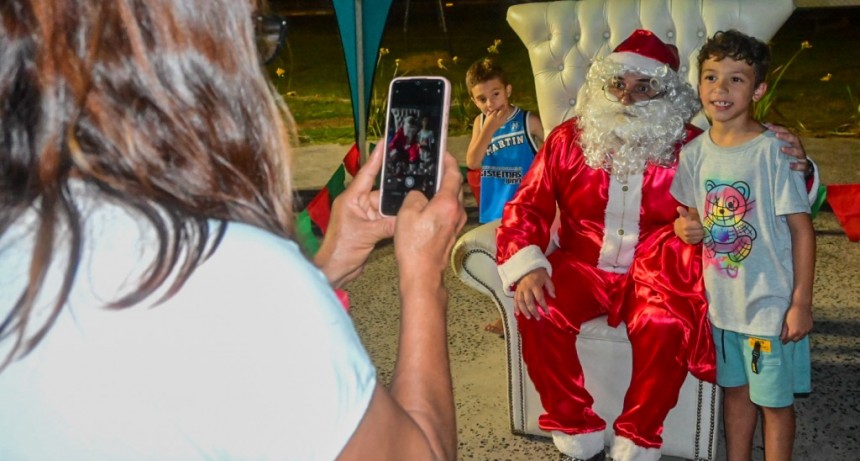 Junín: Cientos de vecinos participaron de la gran feria navideña