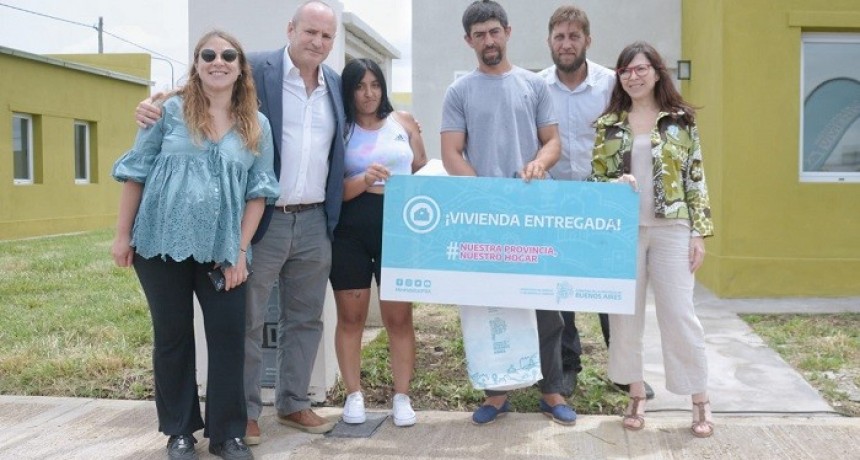 Batakis entregó 28 viviendas en General La Madrid
