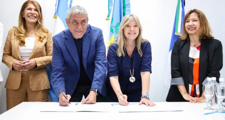 Avellaneda: Ferraresi y Álvarez Rodríguez inauguraron el Registro de las Personas de Villa Domínico