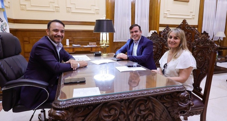 Corrientes: Valdés recibió a intendentes y otras autoridades provinciales